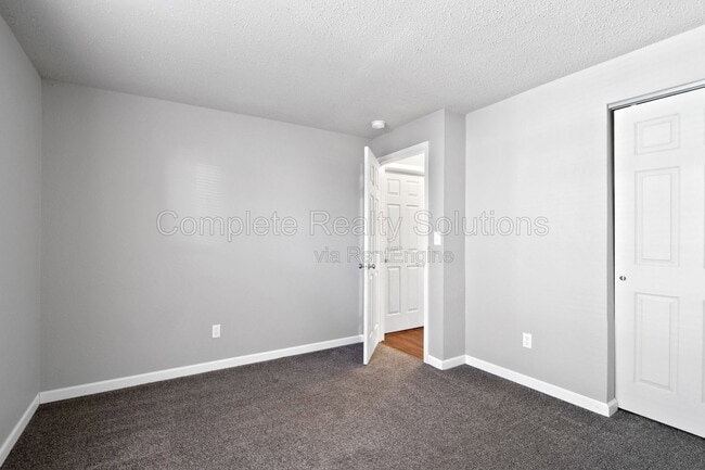 Photo - 289 Mt Everest Dr Unit B