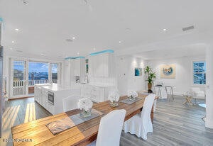 Photo - 985 Ocean Ave