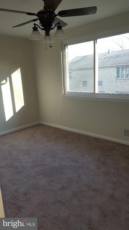 Photo - 1833 Addison Rd S