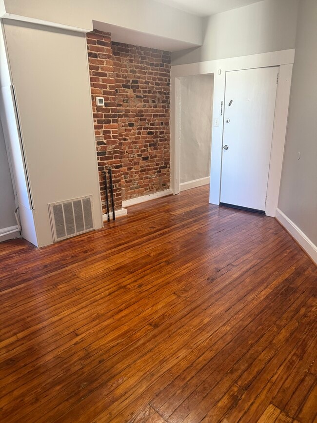 Photo - 2702 Maryland Ave Unit 2