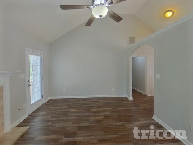 Photo - 7205 Brittany Way