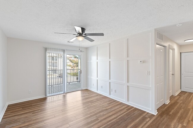 Photo - Bridgewater Crossing