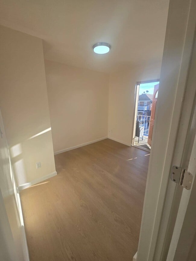 1-80 Beach 118th St
