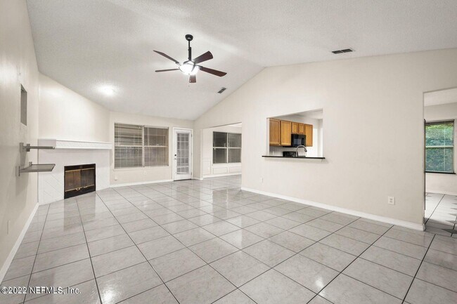 Photo - 12635 Chapeltown Cir E