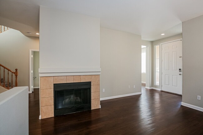 Photo - 5736 Adanon St