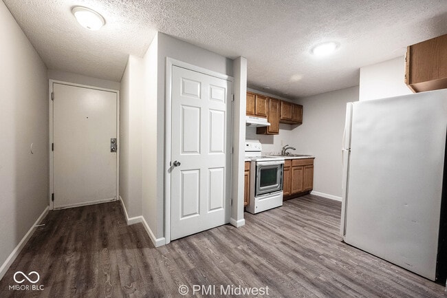 Photo - 3736 N Meridian St Condo Unit 4