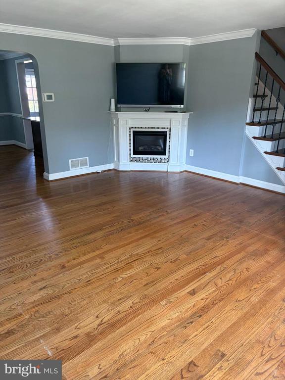 Photo - 1543 Cottage Ln