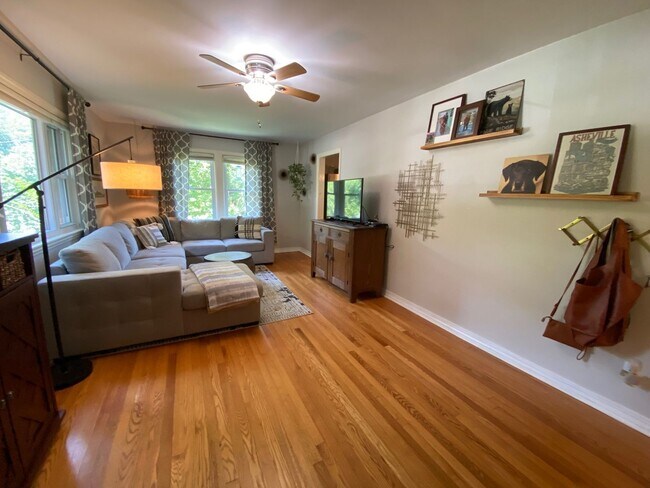 Photo - North AVL - Spacious Home with Large Yard ...