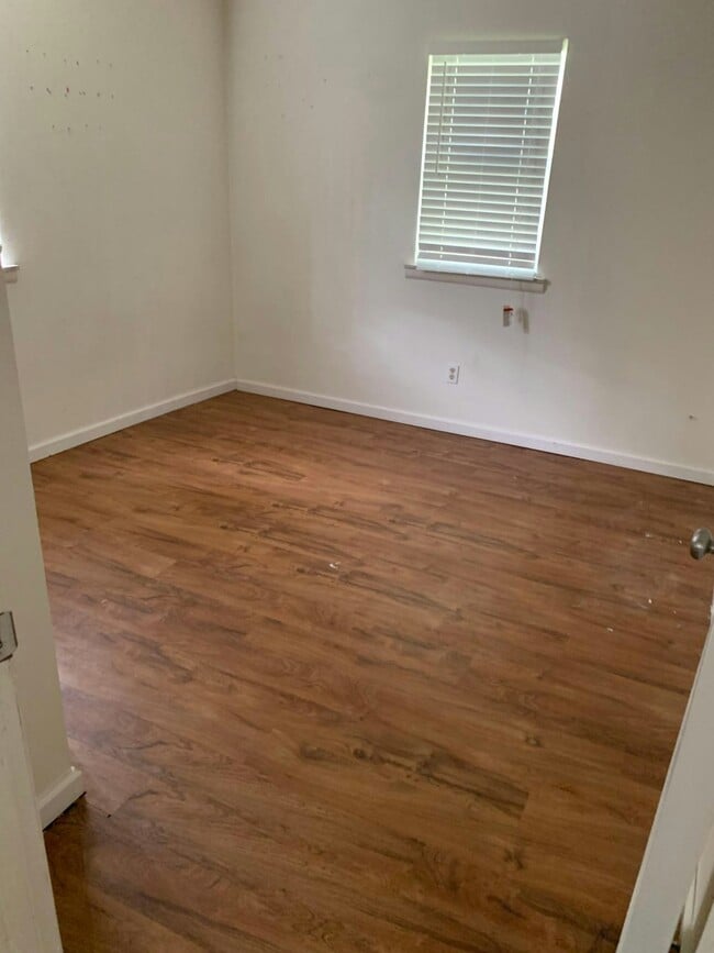 Photo - 1027 E Villa Marie St