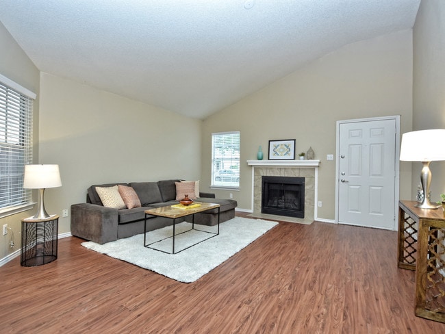 3/2 living room - Ranchstone Garden Homes
