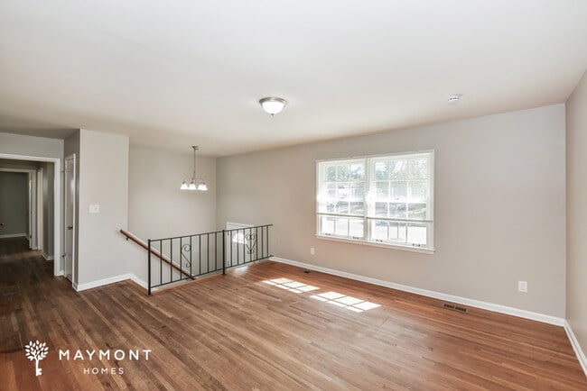 Photo - 2904 Broadview Dr NW