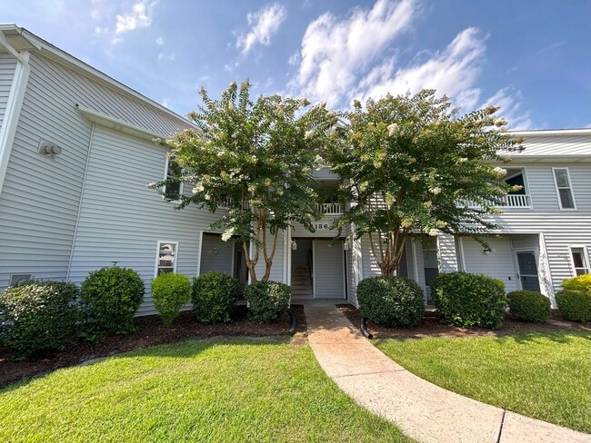 Building Photo - First floor 2 bedroom/2 bathroom condomini... Unit 4136B-101
