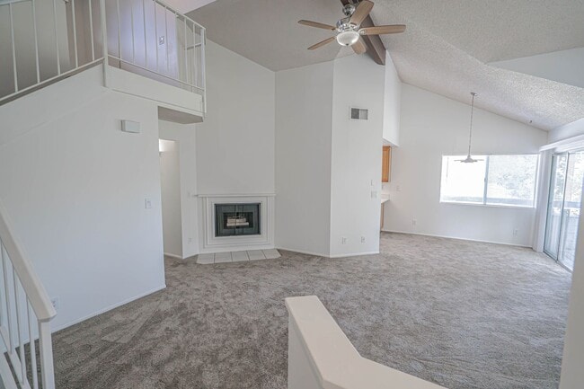 Photo - COMING SOON! Charming 2-Bedroom Condo with Loft in the American Beauty Community of Canyon Country Unidad 204