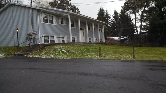 Building Photo - 388 Dryden Harford Rd Unit Apt 3