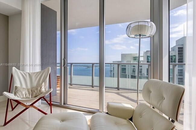 Photo - 1300 Brickell Bay Dr Unit 2803