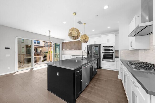 Photo - 8352 Ridge Ct