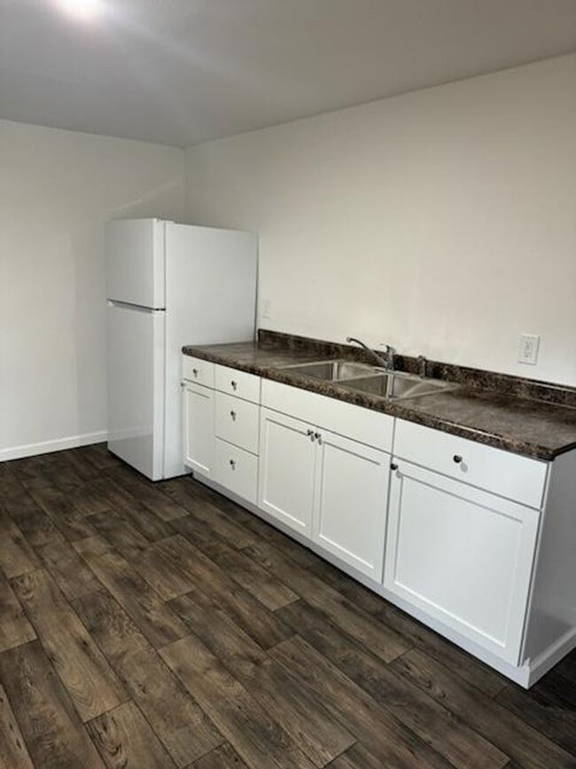 Building Photo - ds1500 Unit 1500 Rental