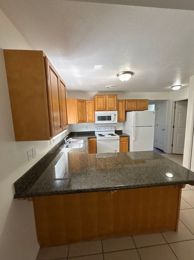 Photo - 721 20th St Unit 1