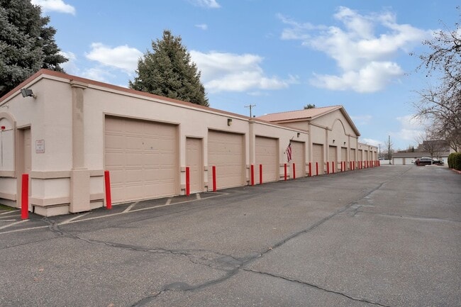 Courtland Place Apartments