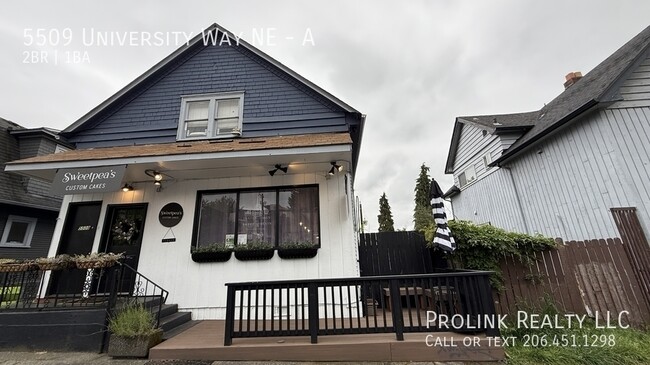 Building Photo - 5509 University Wy NE Unit A