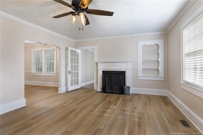 Photo - 108 Crescent Ave