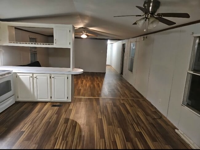 Photo - 410 Brown St