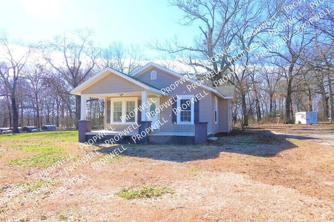 4385 Skyland Dr