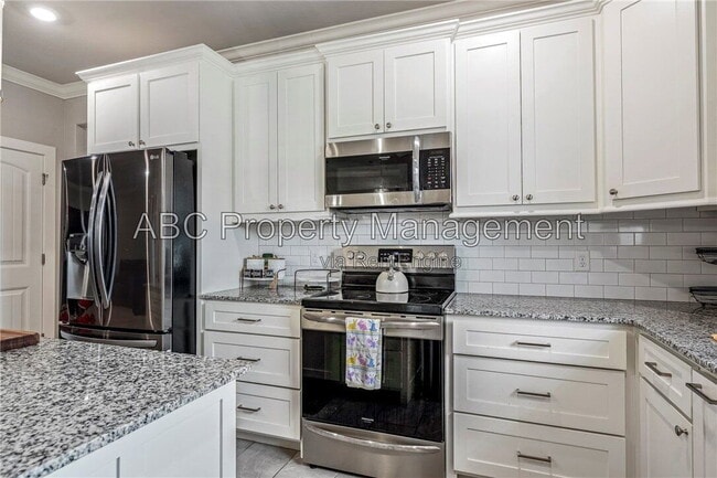 Photo - 1038 Jameson St