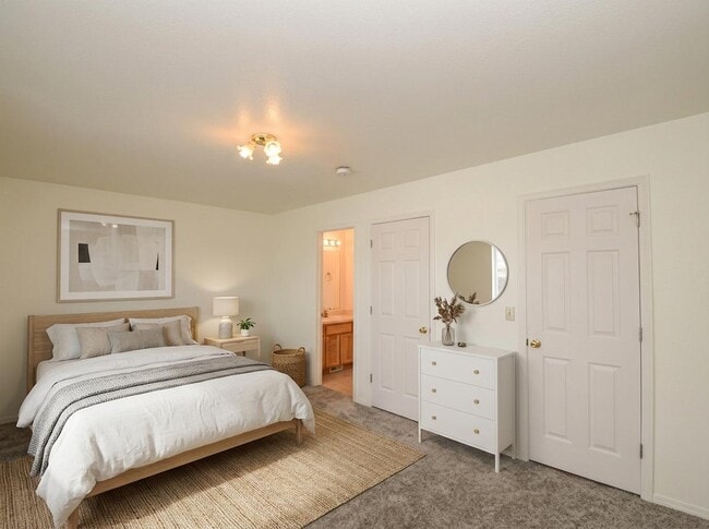 Photo - 105 Penhurst Pl