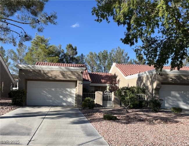 Building Photo - 8512 Desert Holly Dr