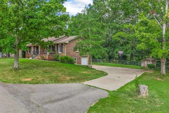 Photo - 114 Hickory Hill Dr