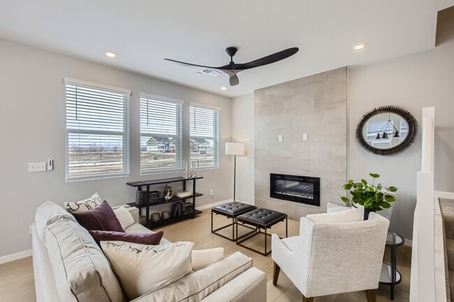 Photo - 743 Pokeweed Ln Unit 1