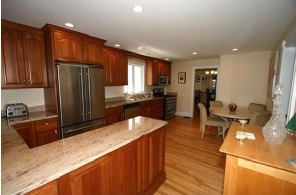 Photo - 10 Greenleaf Ave Unit 1