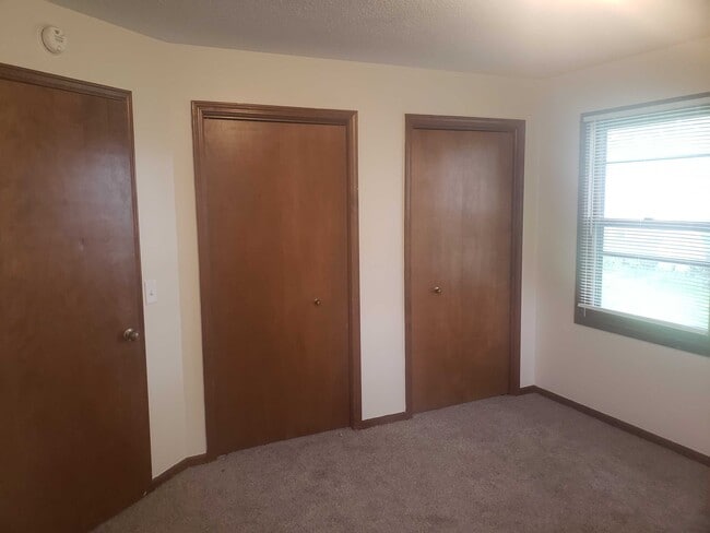 Photo - 1935 Greenfield Ave SW