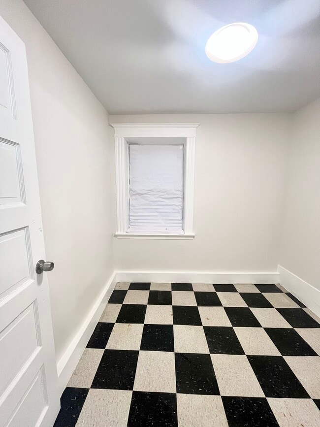 Photo - 2512 S Trumbull Ave Unit GR