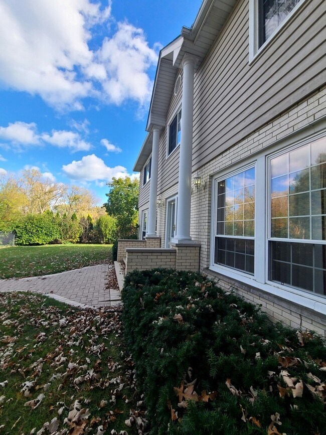 Photo - 1206 Lynn Terrace