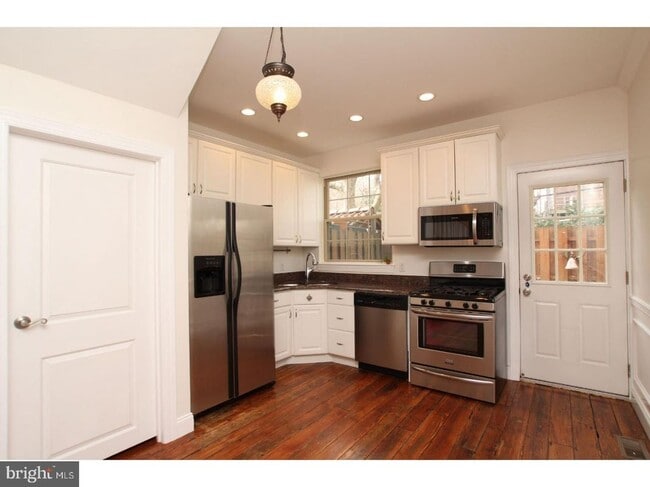 Photo - 968 N Lawrence St