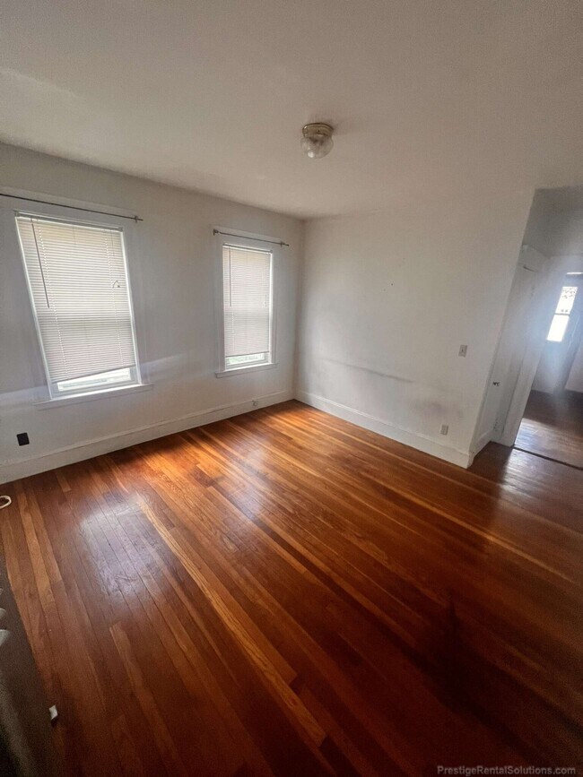 Photo - 19 Morrow Rd Unit 1