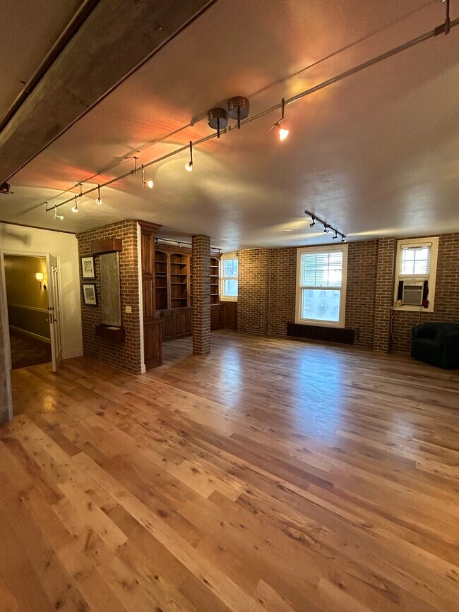 Photo - 29 S State St Unit Apt 307