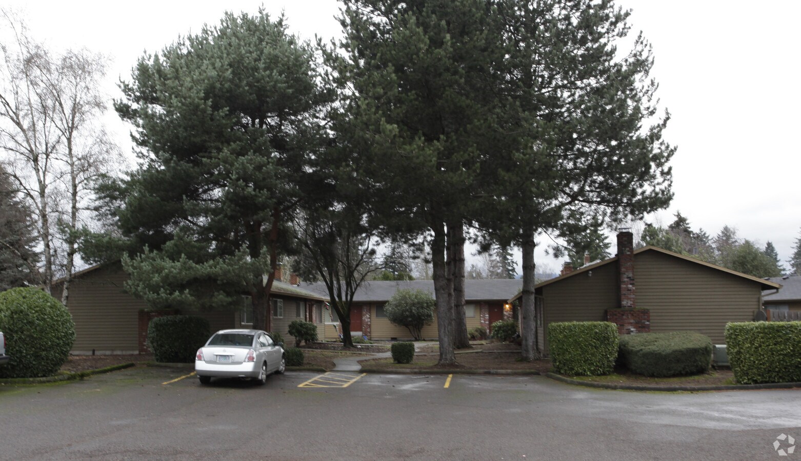 Boston Square Apartments - Boston Square Apartments