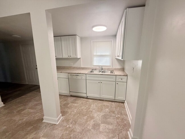 Photo - Two bedroom, 1 bath house in Burlington