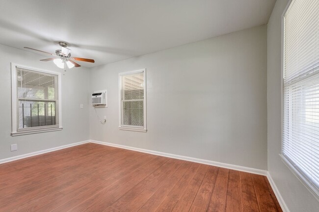 Photo - Highland Park Gem- 3/1 with Large Yard