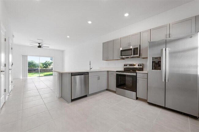 Photo - 8565 Daybreak St