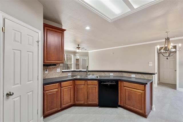 Photo - 2026 Camelot Dr