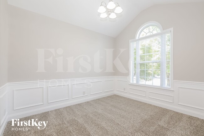 Photo - 495 Roland Manor Dr
