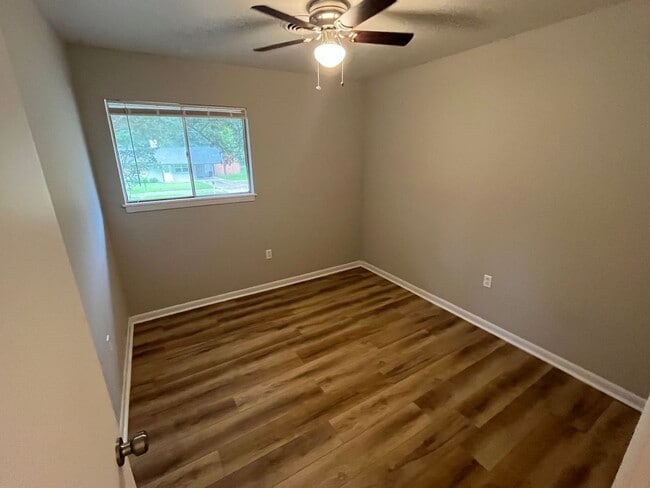 Photo - 2602 Maple Dr