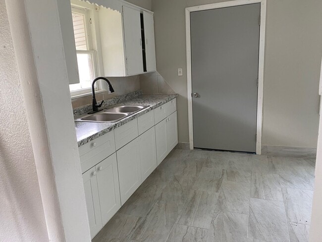 Photo - Beautiful Home Close to Sand Springs!