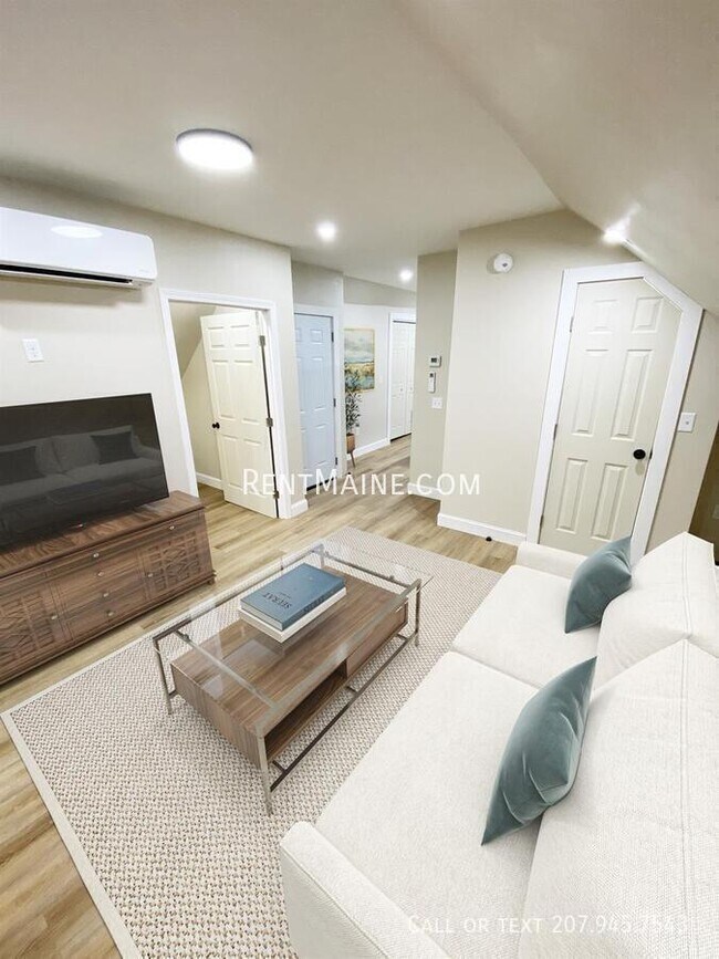 Photo - 46 Main Rd S Unit B