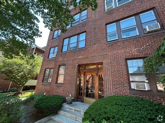 Building Photo - 289 Corey Rd Unit 1 Rental
