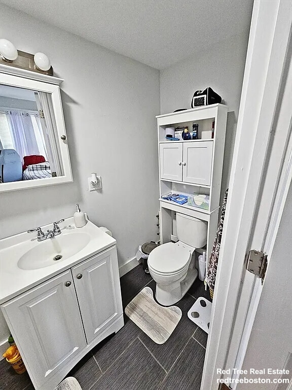 Photo - 240 Crescent St